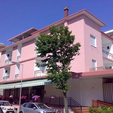 Hotel Piccari Nuova Gestione 리미니 외부 사진