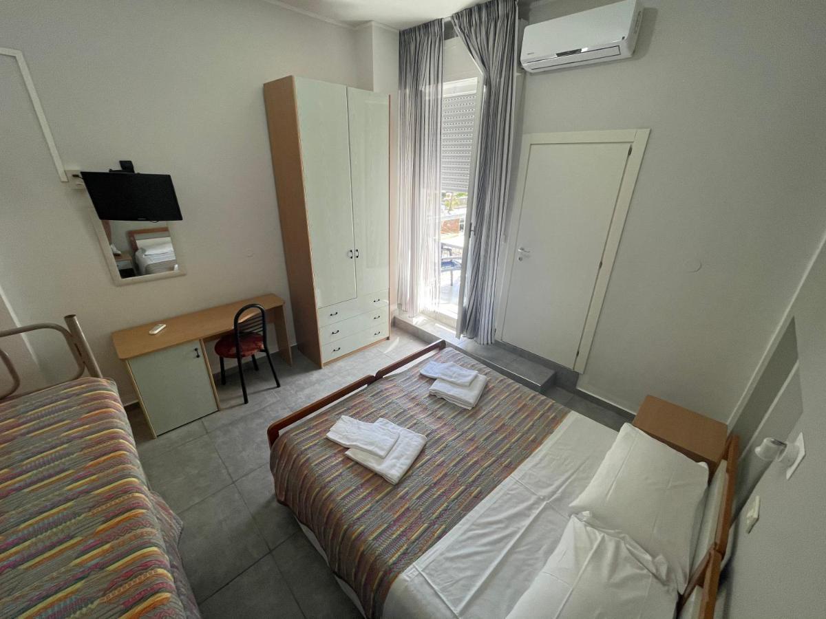 Hotel Piccari Nuova Gestione 리미니 외부 사진