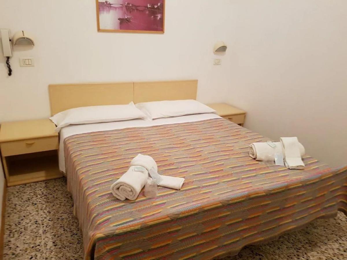 Hotel Piccari Nuova Gestione 리미니 외부 사진