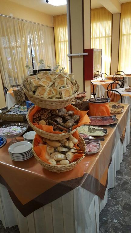 Hotel Piccari Nuova Gestione 리미니 외부 사진