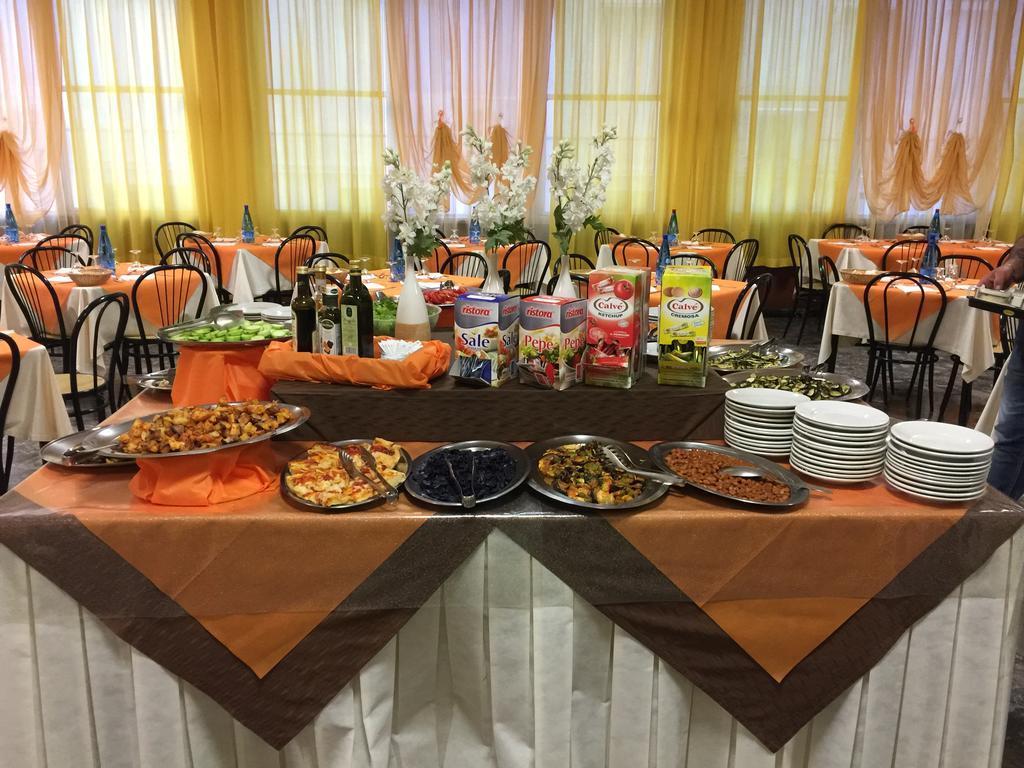 Hotel Piccari Nuova Gestione 리미니 외부 사진