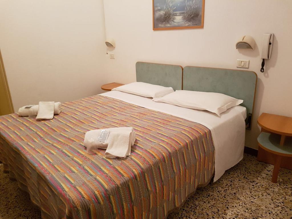 Hotel Piccari Nuova Gestione 리미니 외부 사진
