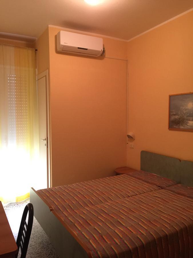 Hotel Piccari Nuova Gestione 리미니 외부 사진